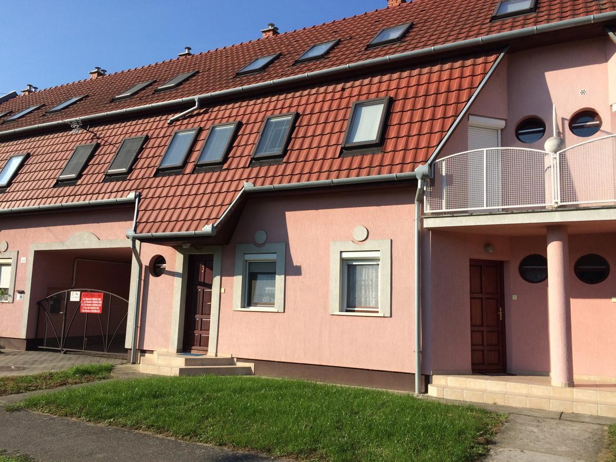 Aida Apartman Harkány Esterno foto